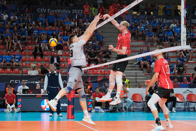 Peer Harksen of Switzerland (R) and Andri Aganits of Estonia (L) in action during the Final Round Day 5 of the Men’s CEV Eurovolley 2023 between Estonia and Switzerland in Ancona (Italy). (ph. Davide Di Lalla ©Unicode Images)