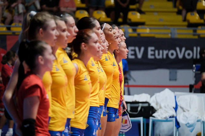 Romania National Team during the Final Round Day 6 of the Women’s CEV Eurovolley 2023 between Bosnia & Herzegovina and Romania in Torino (Italy). (ph. Davide Di Lalla ©Unicode Images)