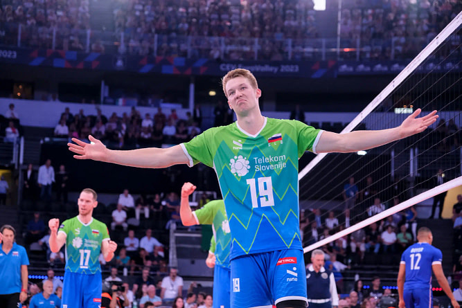 Rok Možič of Slovenia exults during the Final Bronze Medal Match of the Men’s CEV Eurovolley 2023 between France and Slovenia in Rome (Italy). (ph. Davide Di Lalla ©Unicode Images)