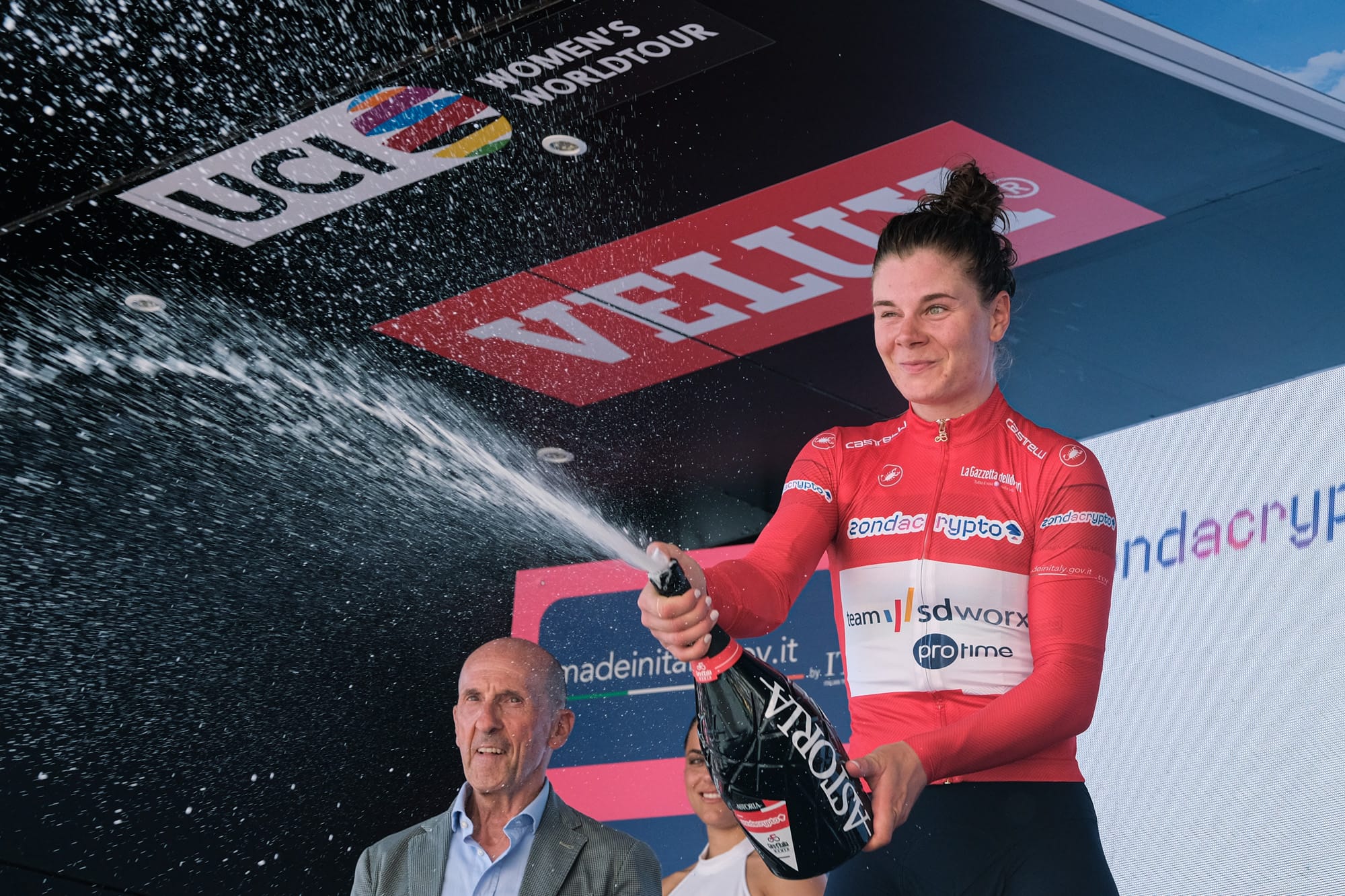 Lotte Kopecky of Belgium and SD Worx Team wears the red jersey (ph. Elena Vizzoca ©Unicode Images)