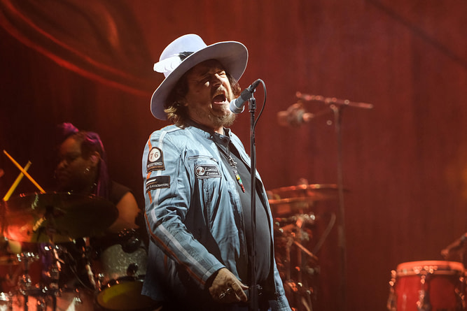 Zucchero "Sugar" Fornaciari in “Overdose d'amore" in Pescara (ph. Davide Di Lalla ©Unicode Images)