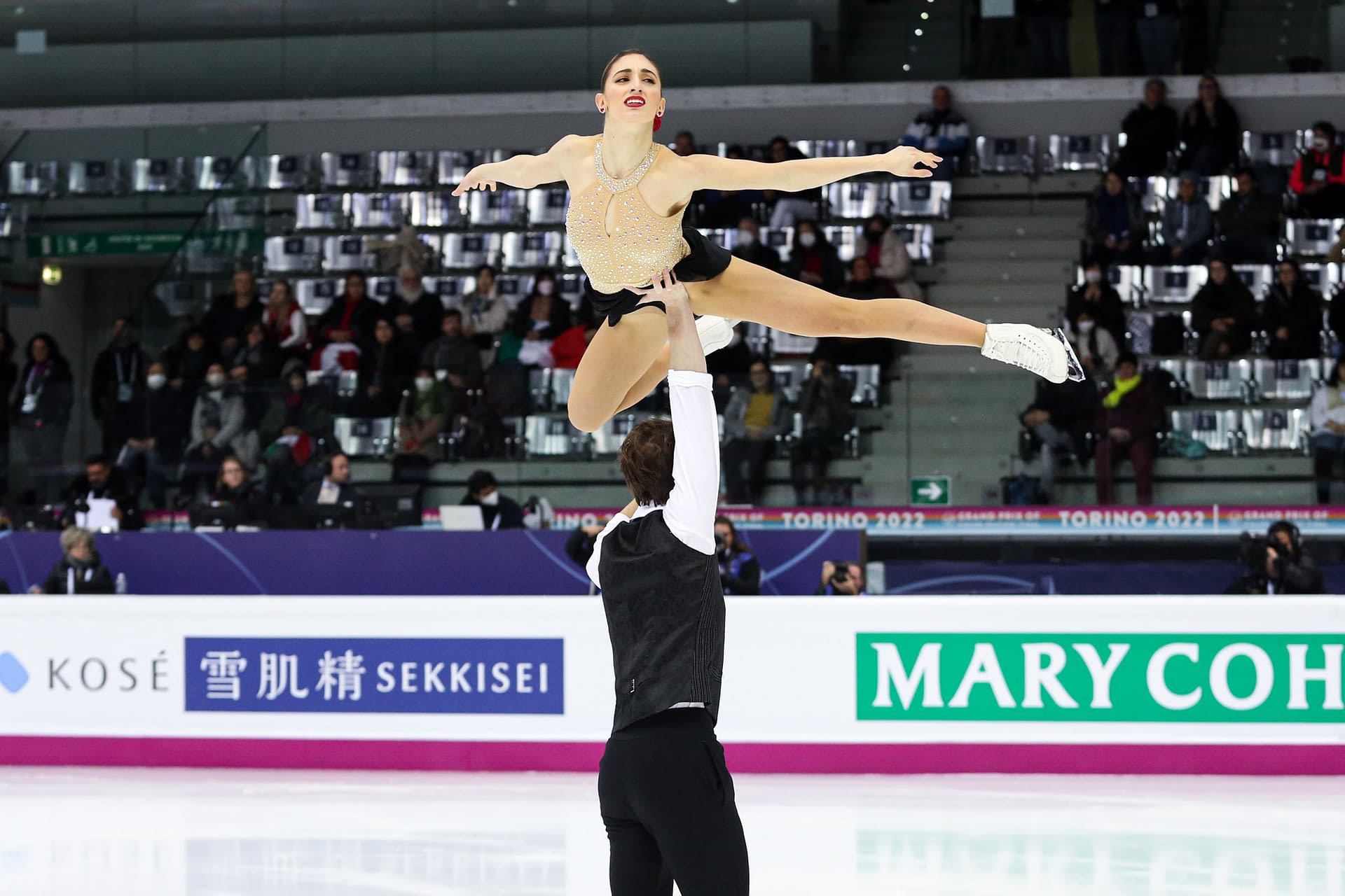 First day for Senior Pairs – Short Program of Figure Skating